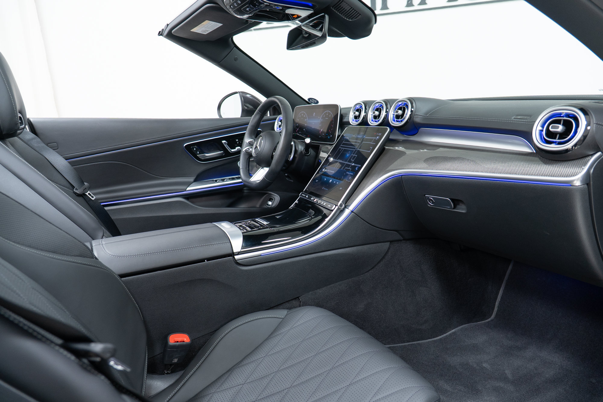 Certified 2024 Mercedes-Benz CLE 450 4MATIC Cabriolet image 22
