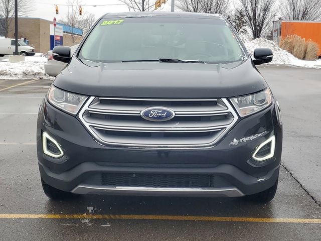 Used 2017 Ford Edge Titanium w/ Technology Package image 2