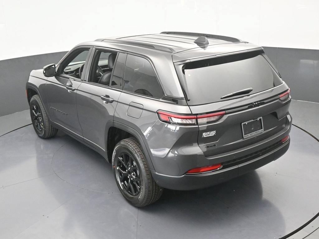 New 2025 Jeep Grand Cherokee Altitude AWD/4WD image 41