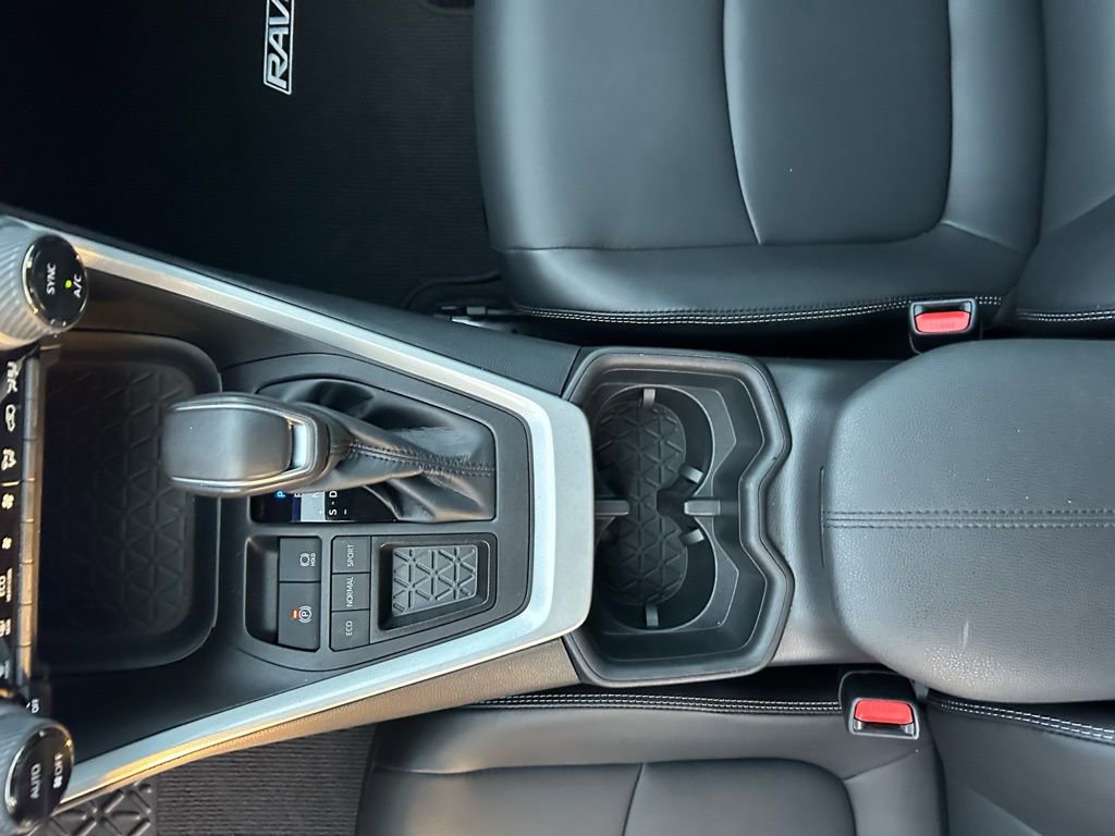 Used 2024 Toyota RAV4 XLE Premium image 26