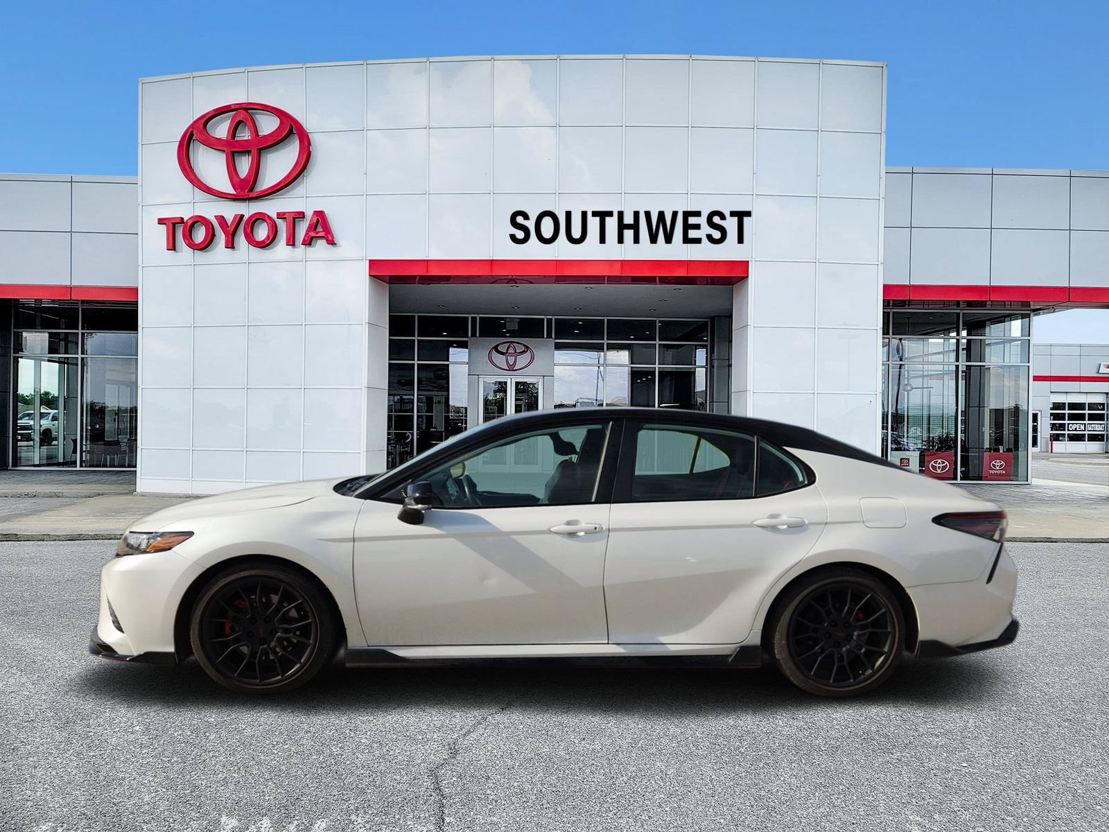 Used 2024 Toyota Camry TRD FWD image 3