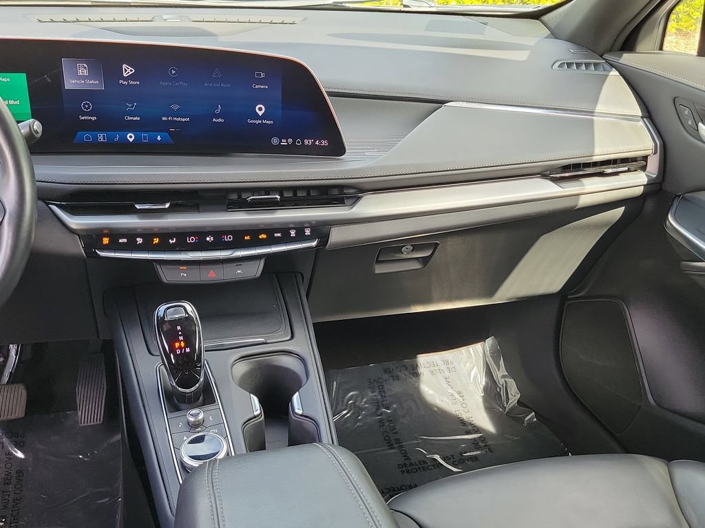Used 2025 Cadillac XT4 Premium Luxury FWD image 23