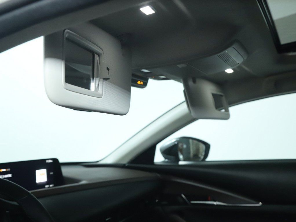 Certified 2025 MAZDA CX-30 2.5 Turbo w/ Premium Plus Pkg image 19