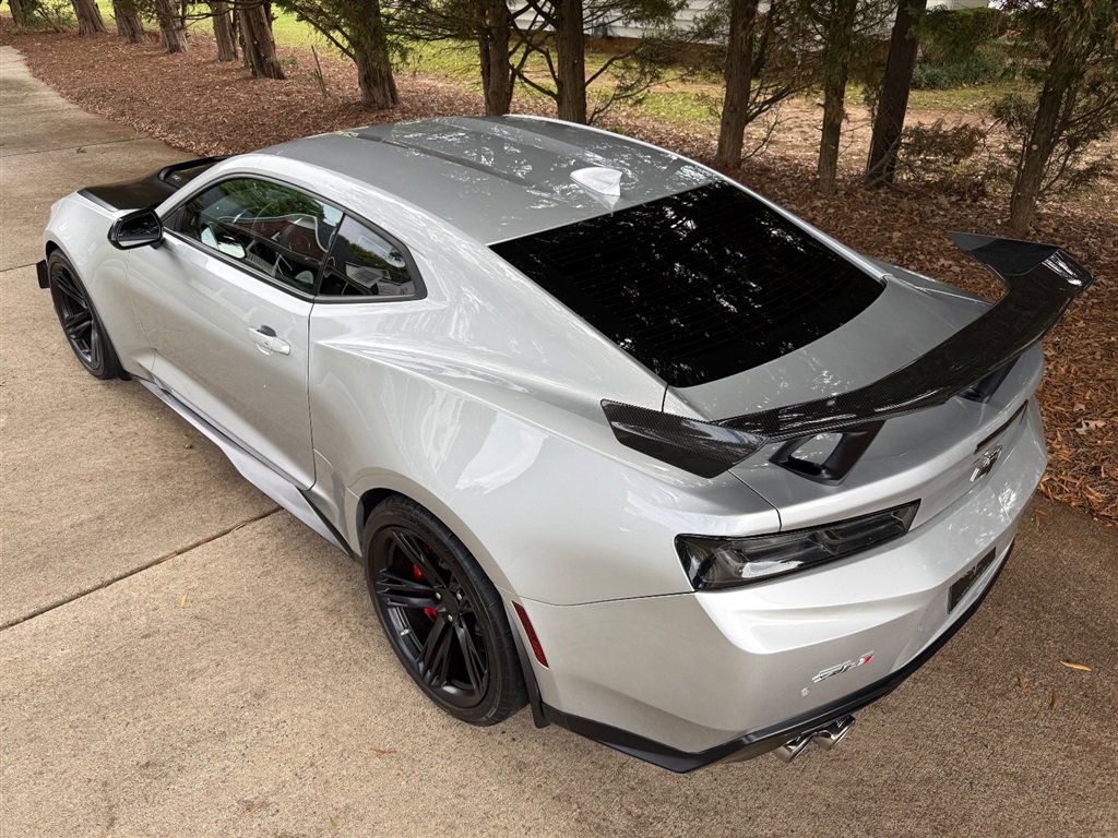 Used 2018 Chevrolet Camaro ZL1 image 22