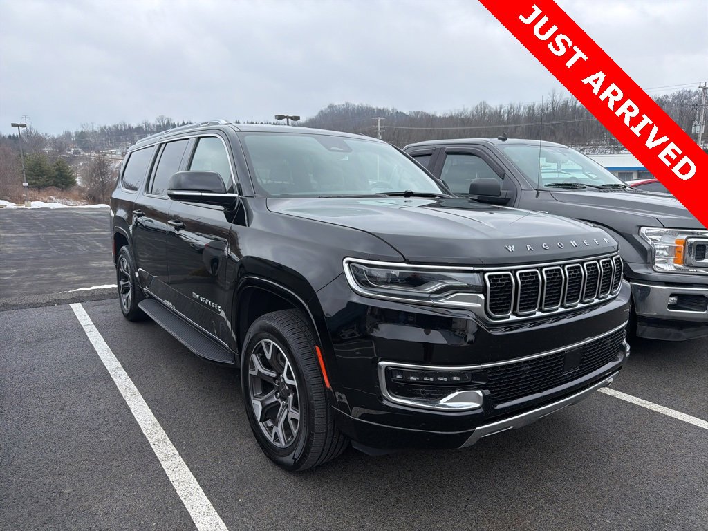 Used 2024 Jeep Wagoneer L Series III w/ Flexible Seating Group image 1