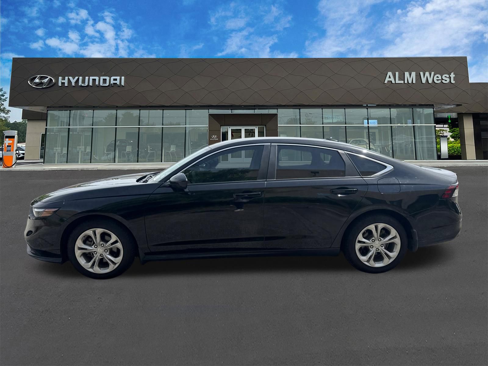 Used 2023 Honda Accord LX image 8