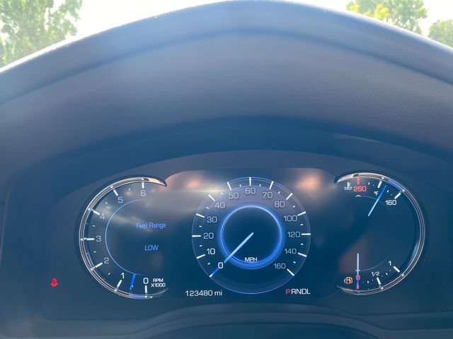 Used 2017 Cadillac Escalade Luxury AWD/4WD image 26