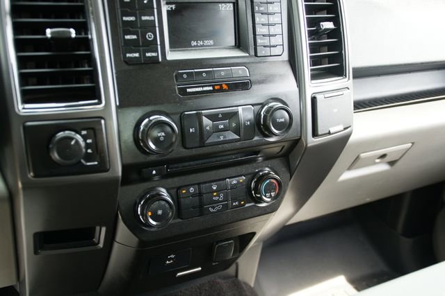 Used 2017 Ford F150 XLT AWD/4WD image 21