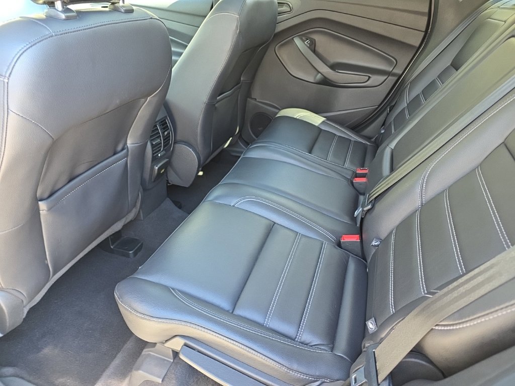 Used 2019 Ford Escape Titanium AWD/4WD image 14