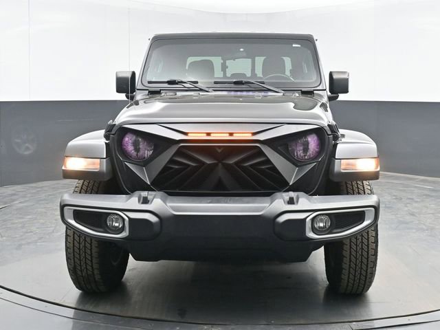 Used 2022 Jeep Gladiator Sport image 4