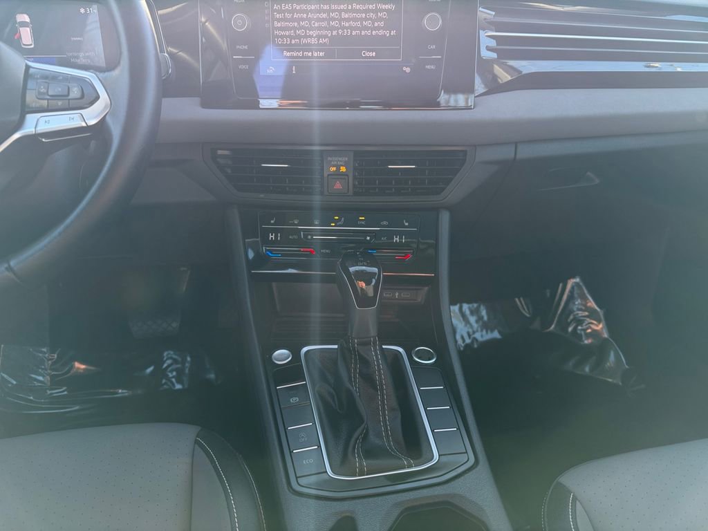 Used 2025 Volkswagen Jetta SE image 11