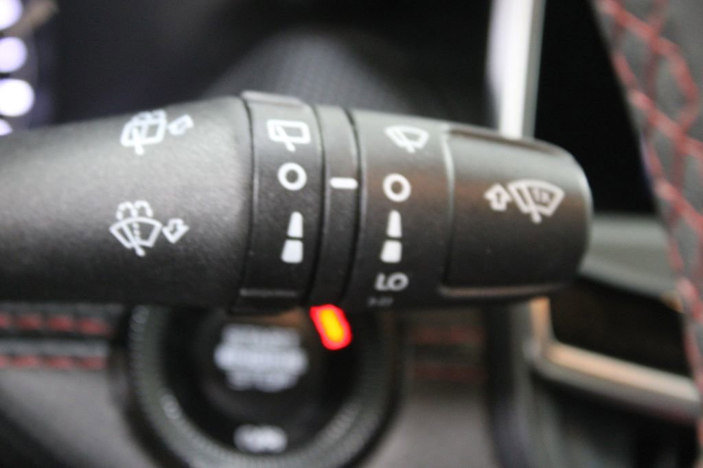 Used 2025 Jeep Compass Trailhawk image 36