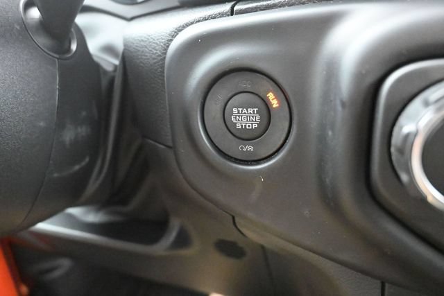 Used 2023 Jeep Wrangler Unlimited Sahara w/ LED Lighting Group AWD/4WD image 18