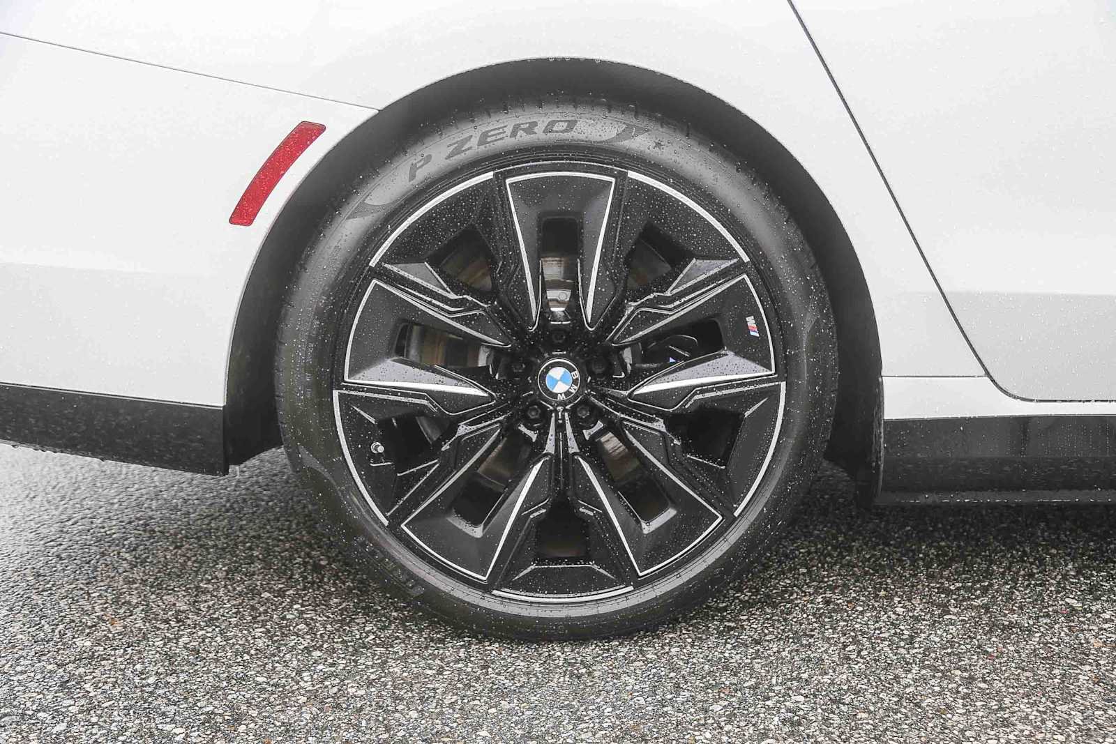 Used 2025 BMW i7 eDrive50 w/ M Sport Package image 8