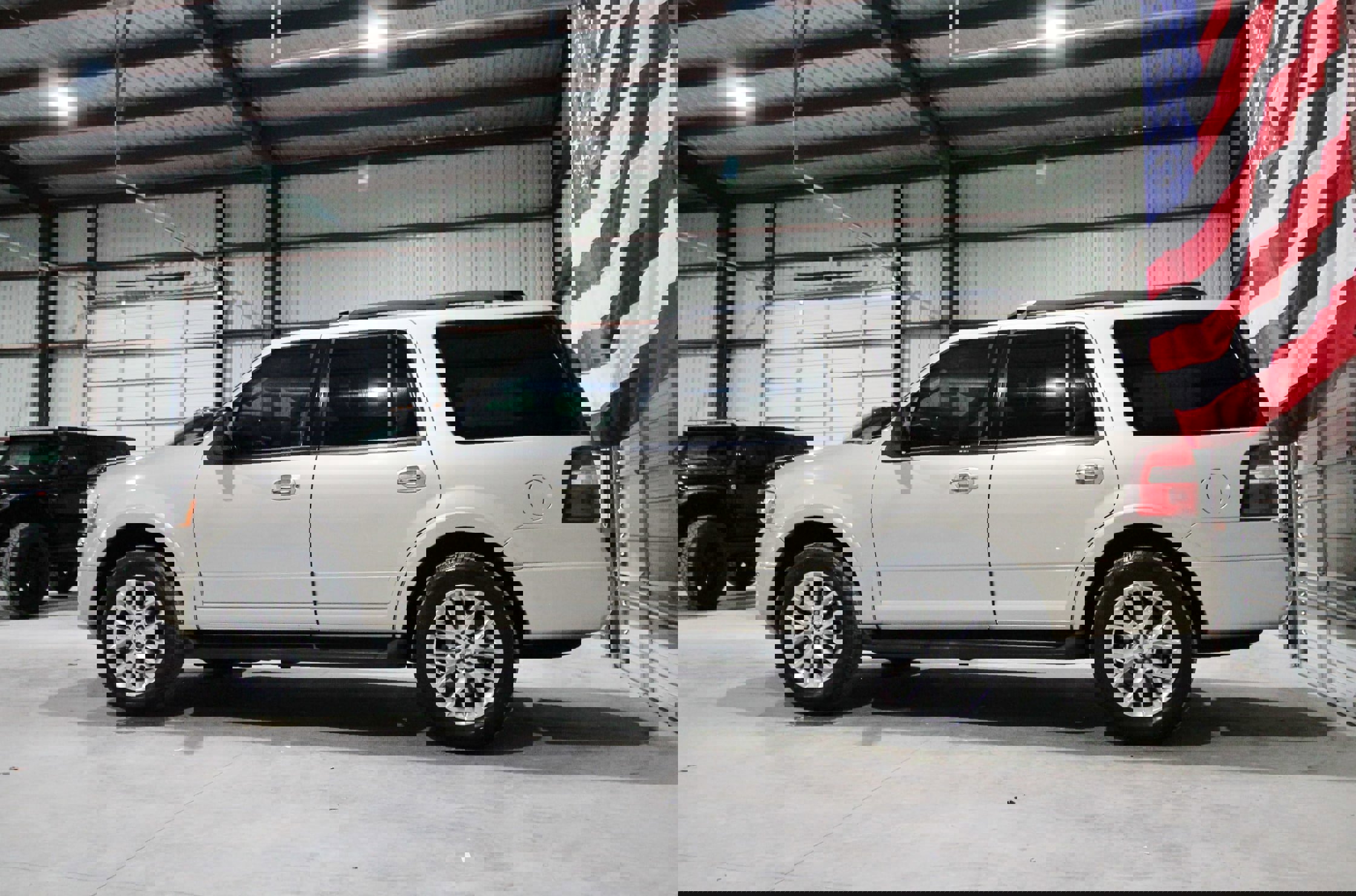 Used 2017 Ford Expedition XLT w/ Equipment Group 202A RWD image 6