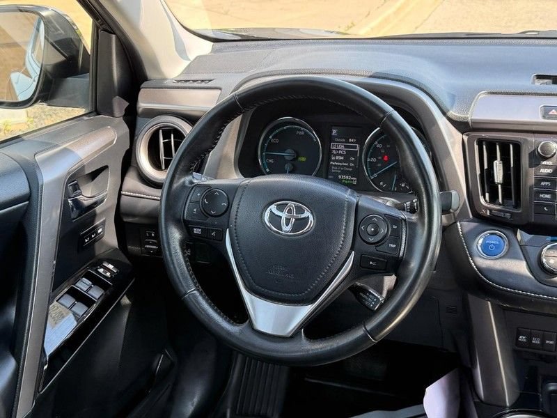 Used 2018 Toyota RAV4 Limited AWD/4WD image 14
