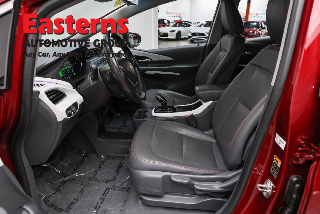 Used 2018 Chevrolet Bolt Premier w/ Driver Confidence II Package FWD image 14