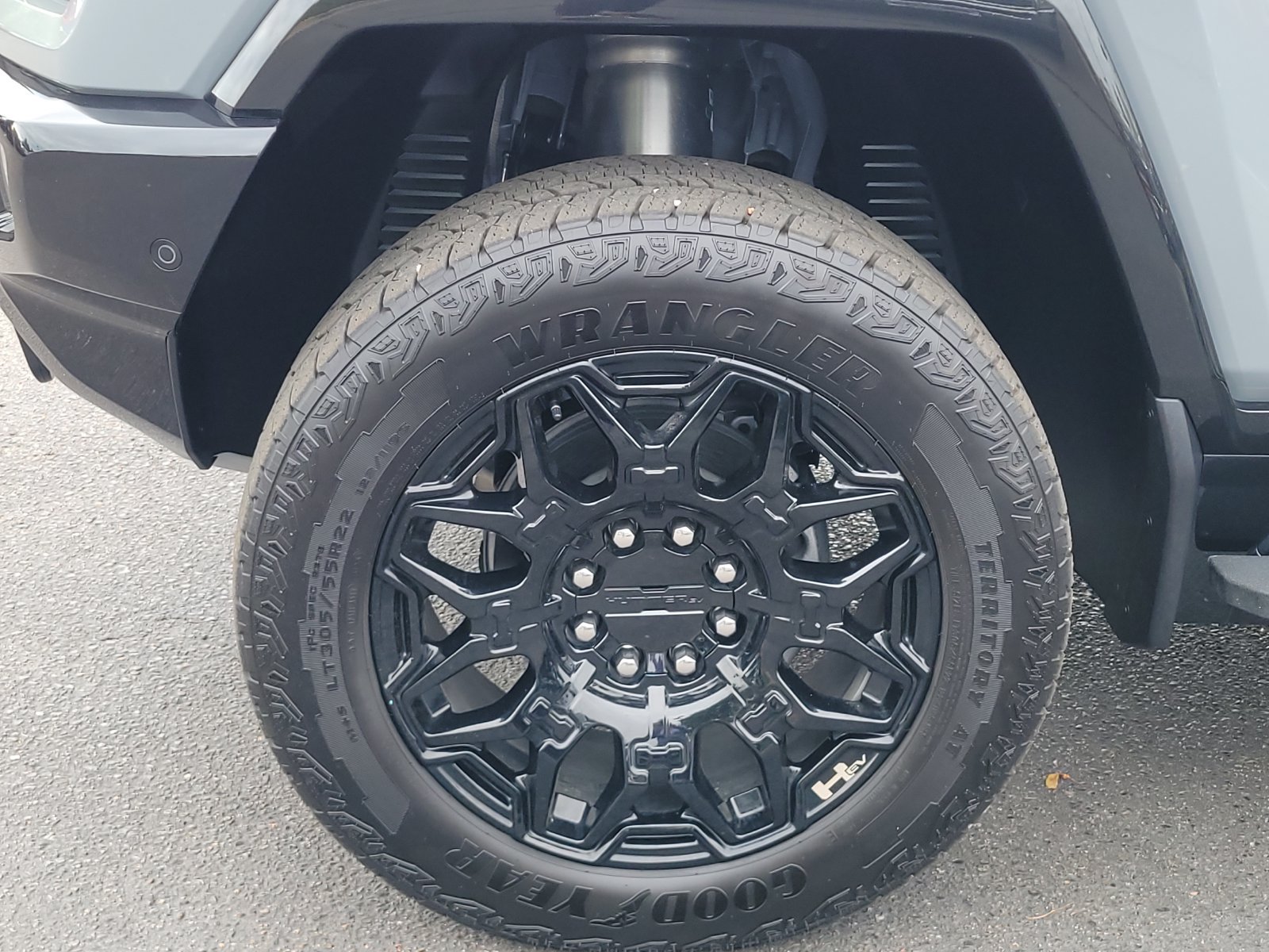 Used 2024 GMC Hummer EV 2X AWD/4WD image 17