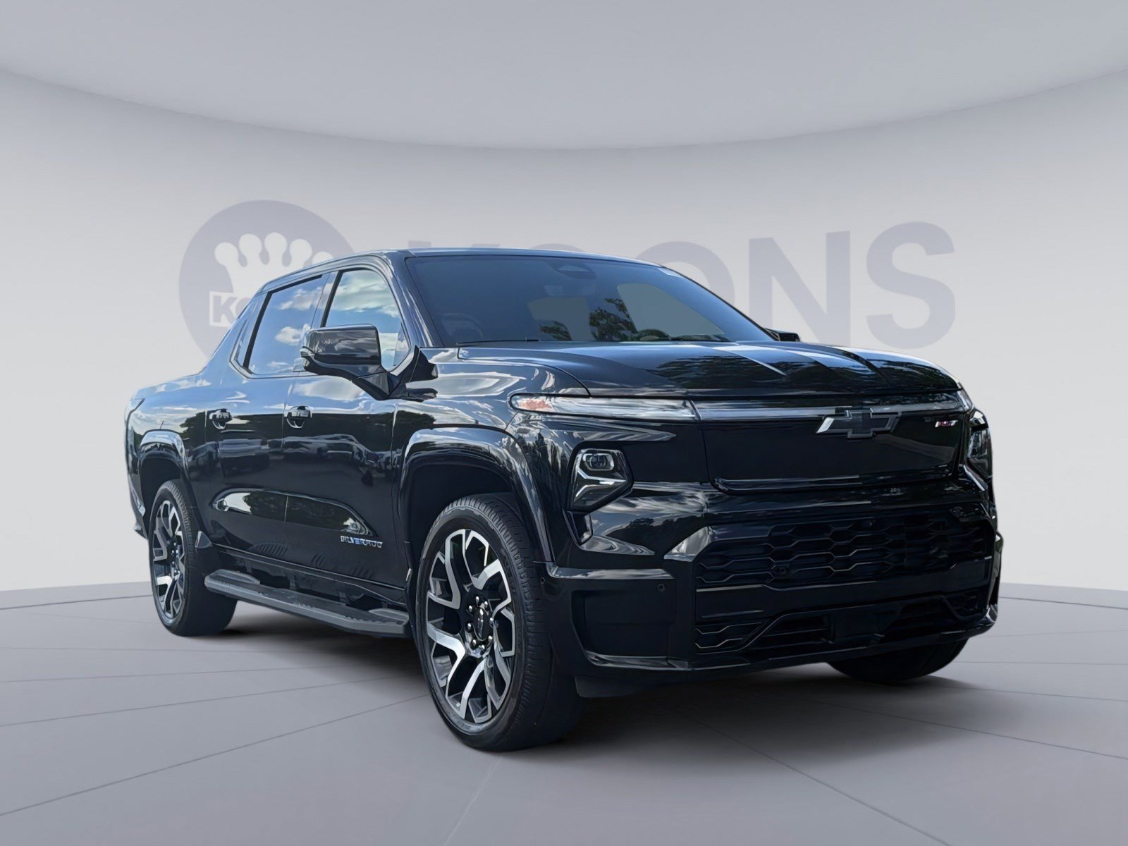 Used 2025 Chevrolet Silverado EV RST image 18