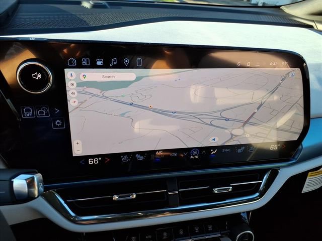 New 2026 Chevrolet Equinox EV LT w/ Convenience Package II FWD image 20