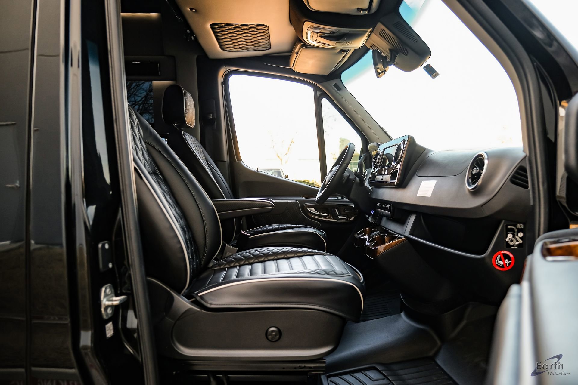 Used 2023 Mercedes-Benz Sprinter 3500 image 48