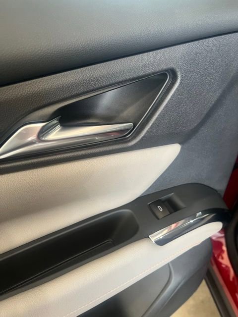 New 2025 Chevrolet Traverse LT w/ LPO, Floor Liner Package image 23