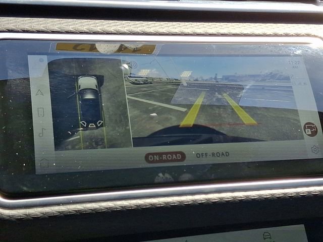 Used 2021 Land Rover Range Rover Velar R-Dynamic S image 19