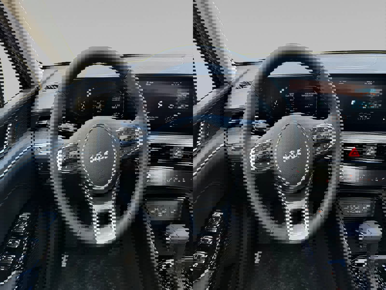 New 2025 Kia K5 EX image 12