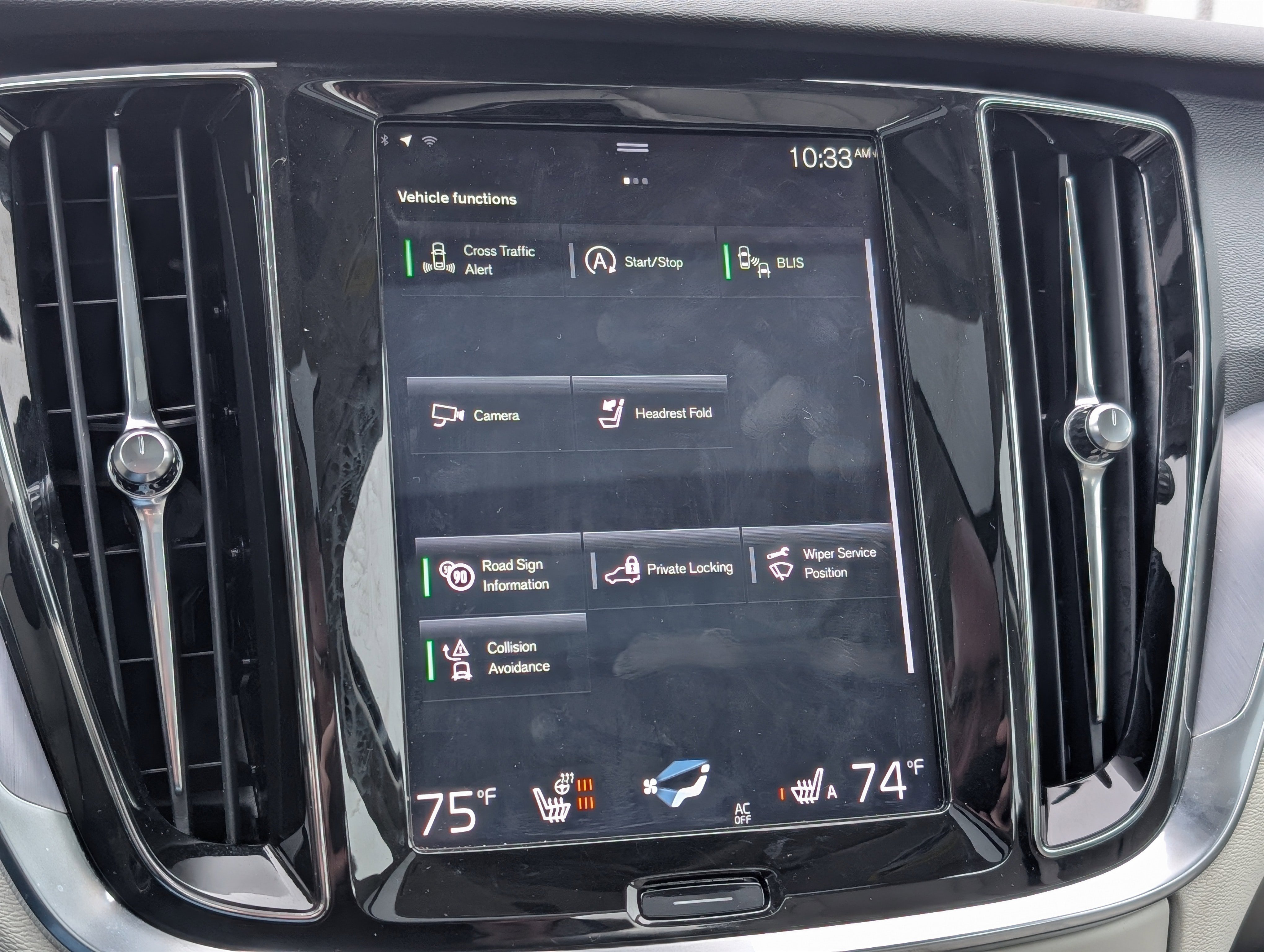 Used 2020 Volvo S60 T6 Momentum image 22