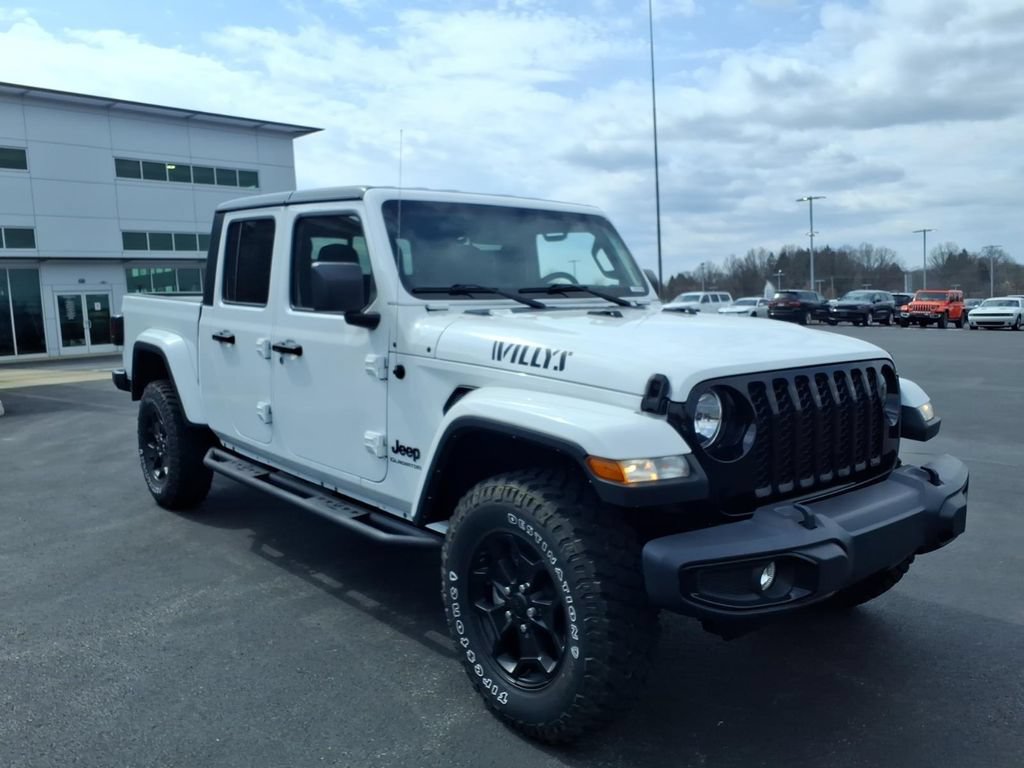 Used 2022 Jeep Gladiator Sport AWD/4WD image 7