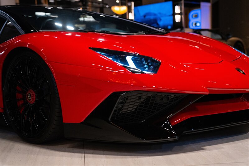 Used 2017 Lamborghini Aventador LP 750-4 Superveloce AWD/4WD image 11