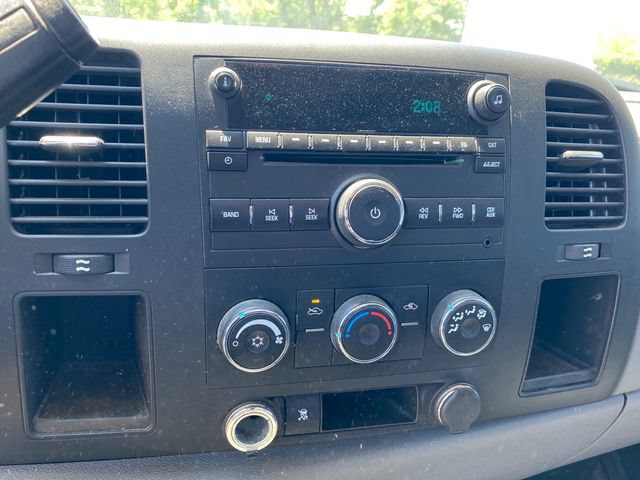 Used 2010 Chevrolet Silverado 2500 W/T AWD/4WD image 7