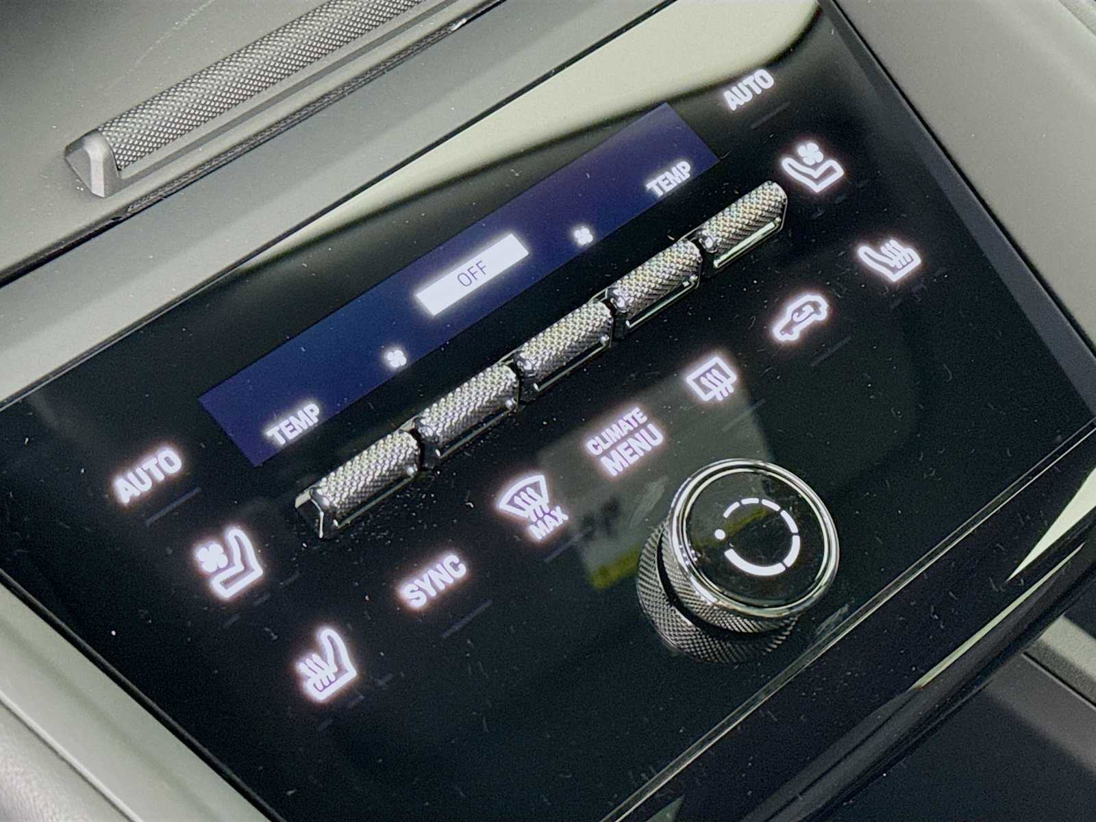 New 2026 Porsche Macan Electric image 21