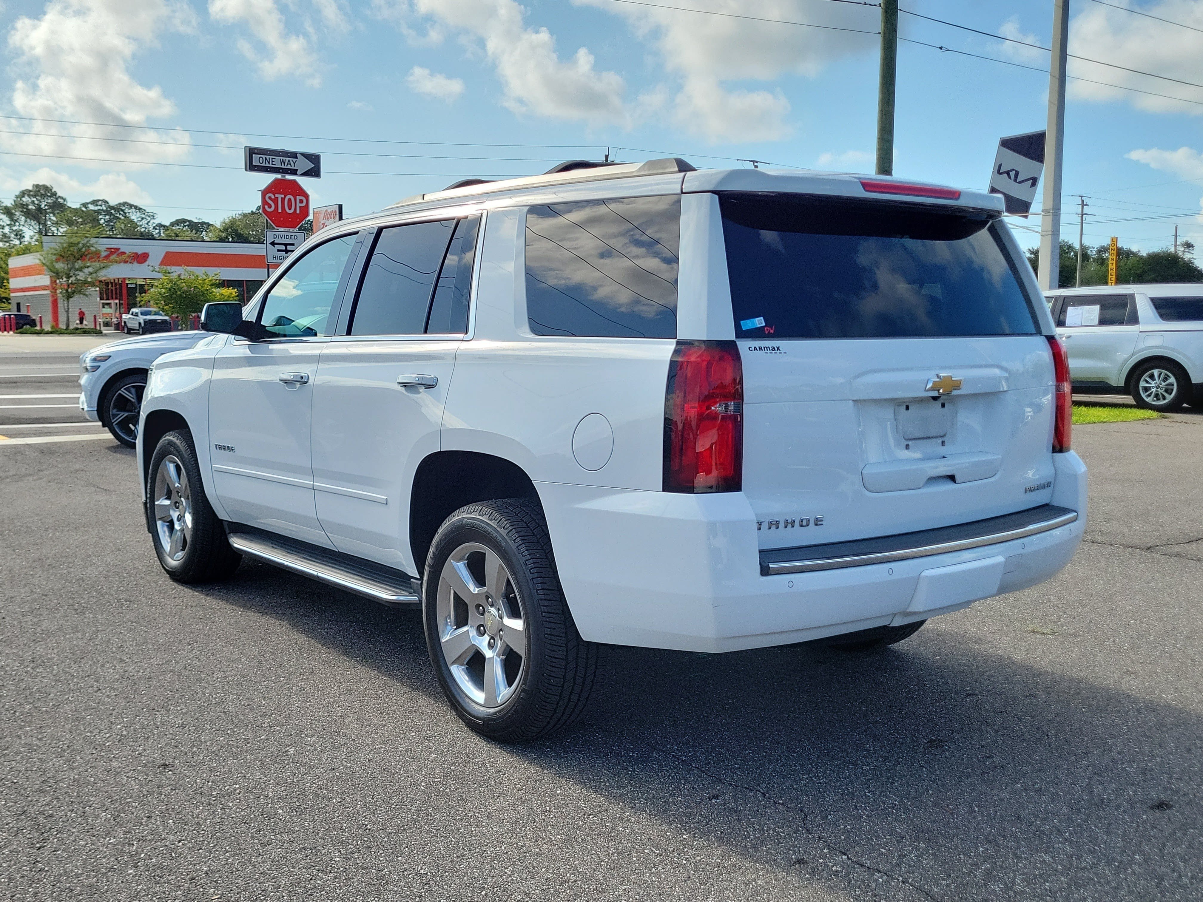 Used 2019 Chevrolet Tahoe Premier RWD image 4