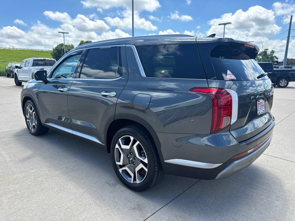 Used 2025 Hyundai Palisade SEL AWD/4WD image 16