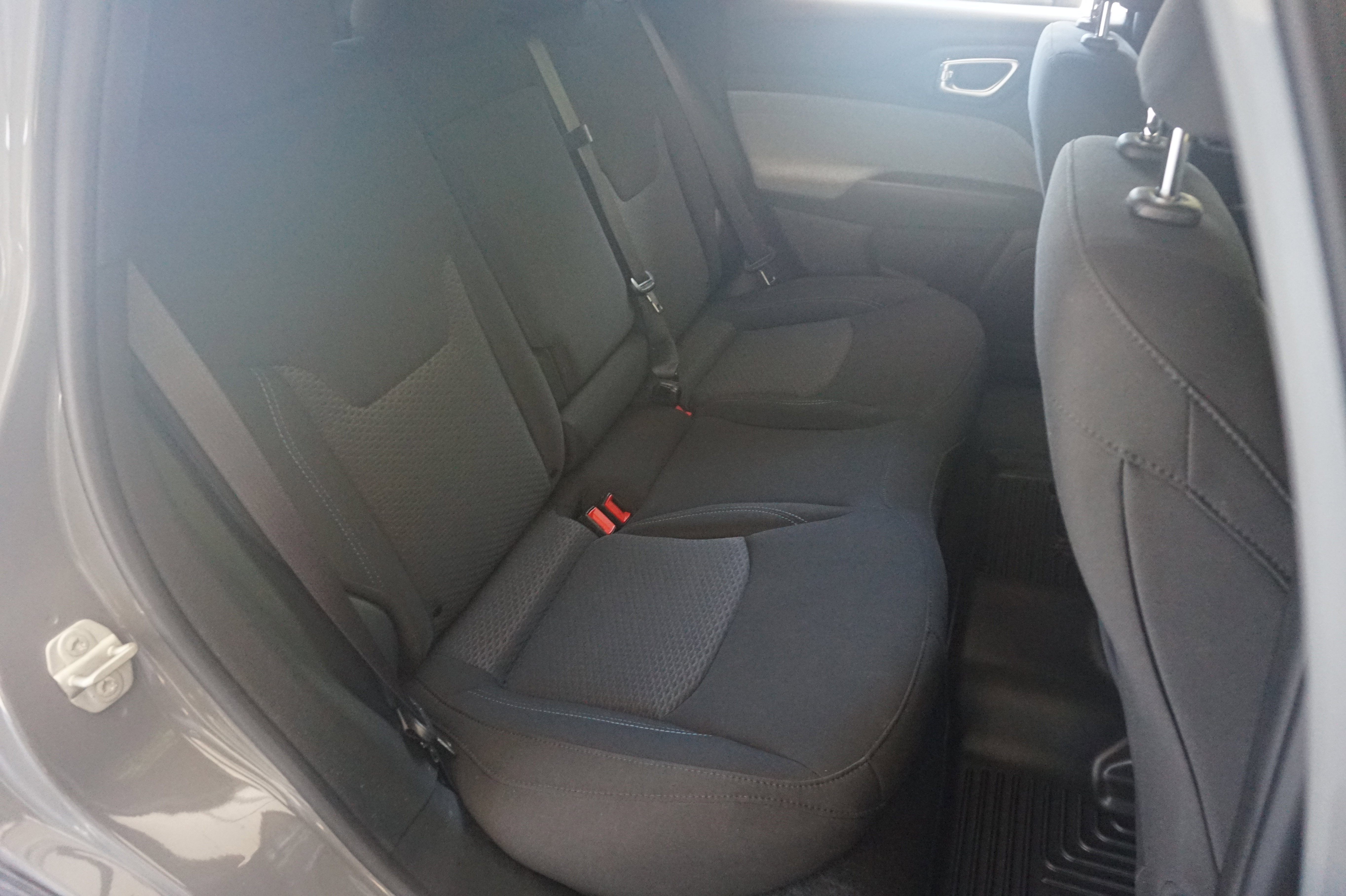 Used 2023 Jeep Compass Sport image 20