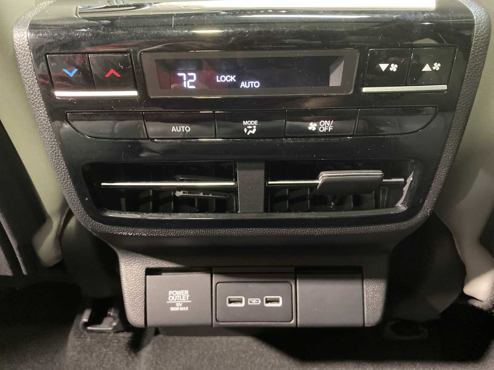 Used 2023 Acura MDX SH-AWD w/ Technology Package image 25