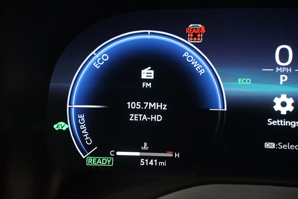 Certified 2025 Toyota Sienna Platinum FWD image 17
