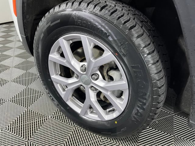 Used 2022 Jeep Grand Cherokee Limited AWD/4WD image 14
