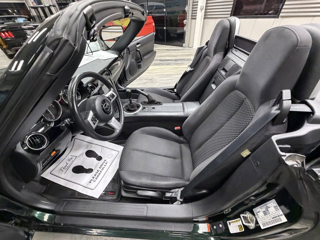 Used 2008 MAZDA MX-5 Miata Touring w/ Suspension Pkg image 39