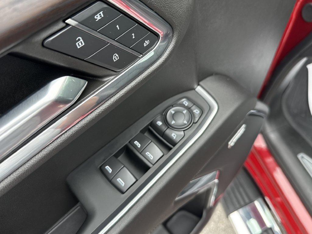 Used 2024 GMC Sierra 1500 SLT w/ SLT Convenience Package AWD/4WD image 18