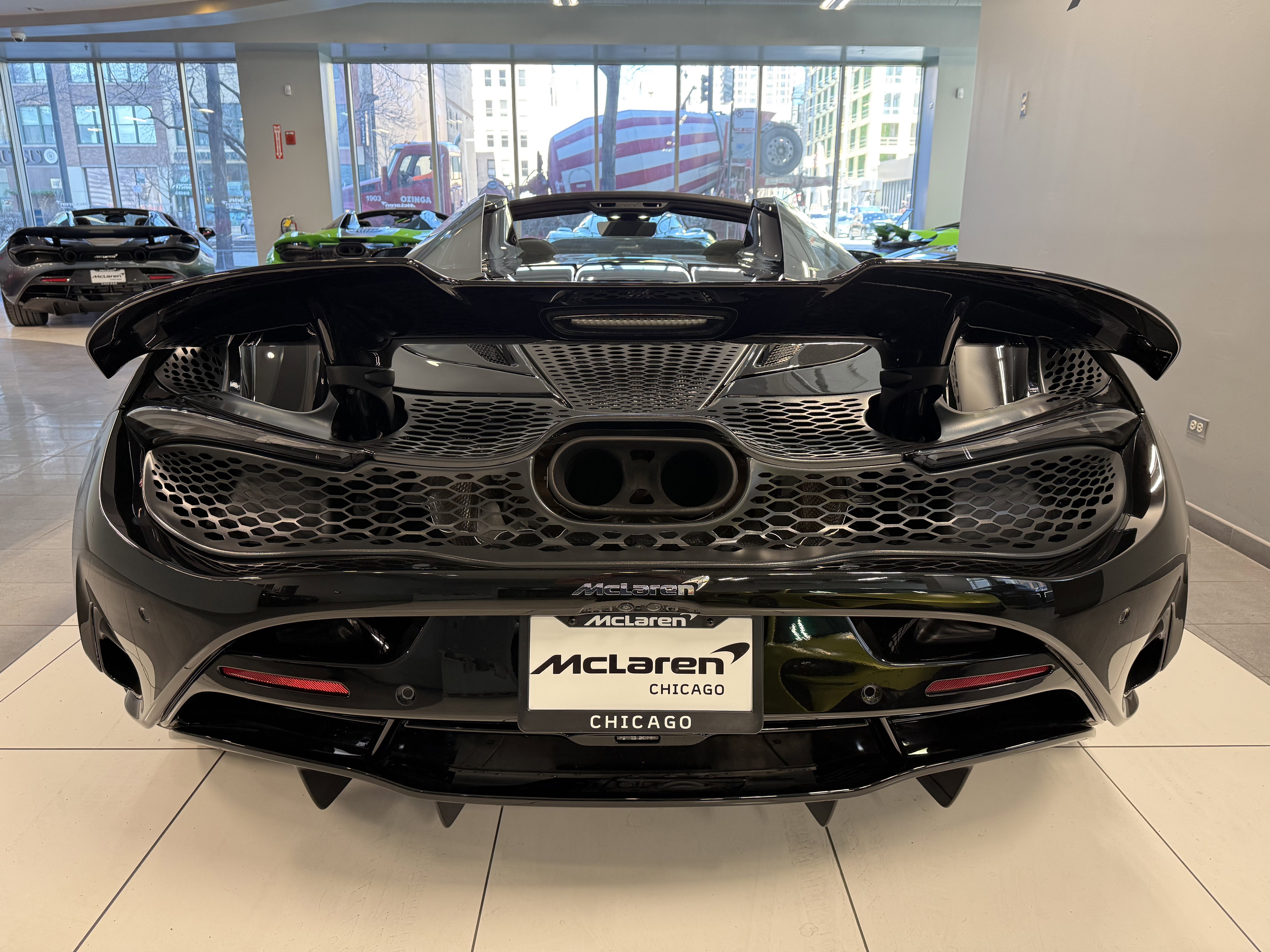Used 2025 McLaren 750S Spider image 5