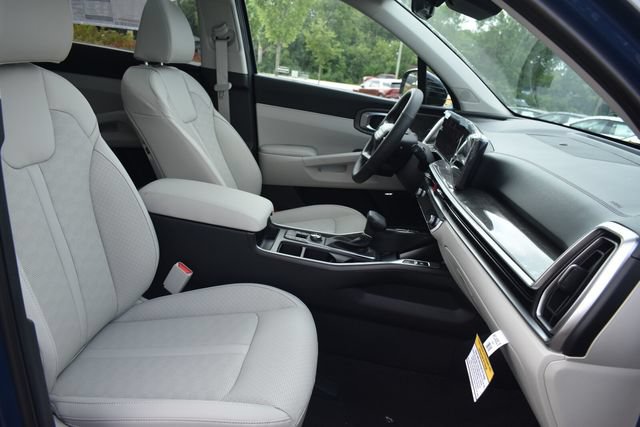 New 2026 Kia Sorento EX AWD/4WD image 14