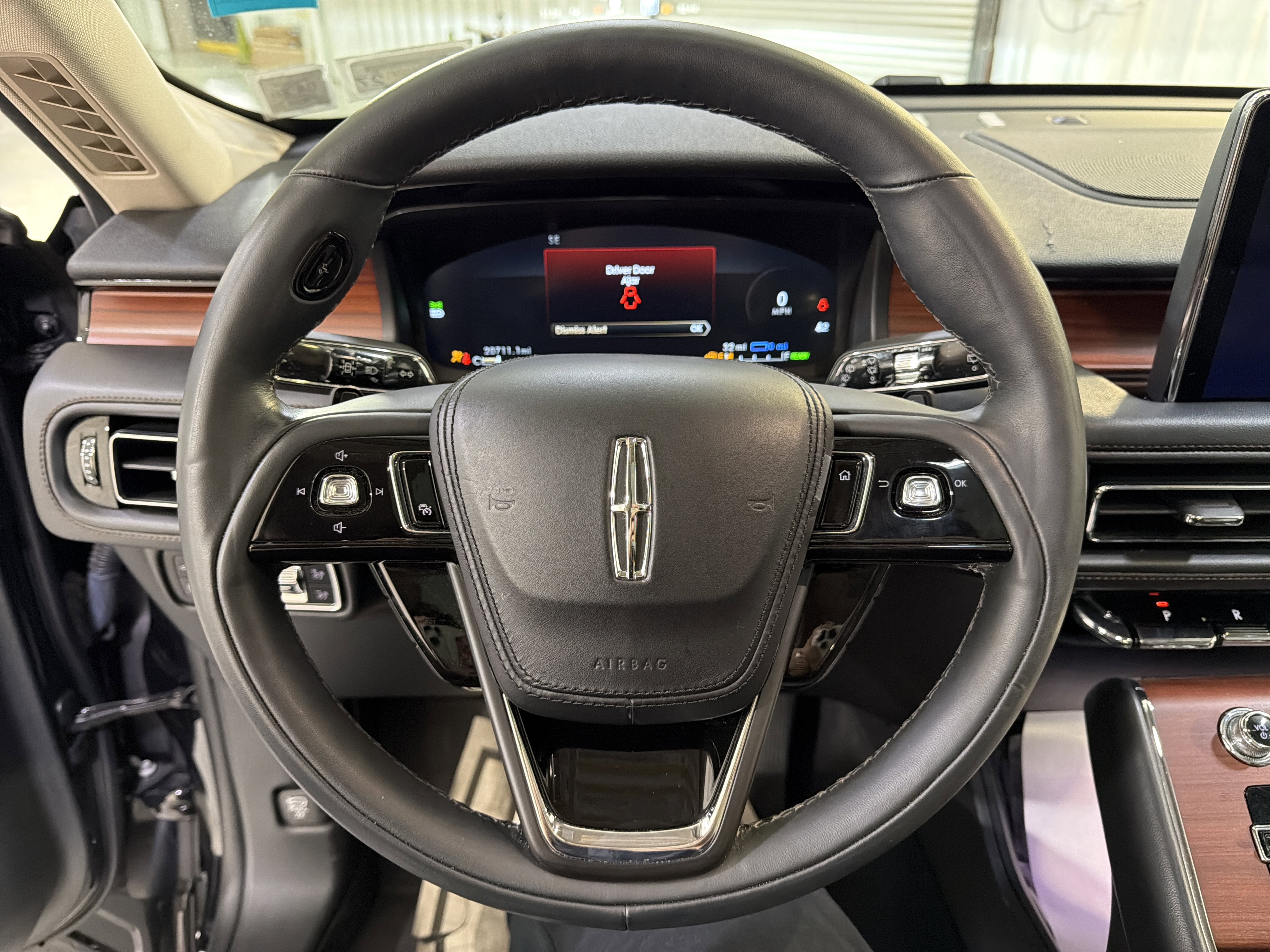 Used 2023 Lincoln Aviator Grand Touring w/ Equipment Group 301A image 16