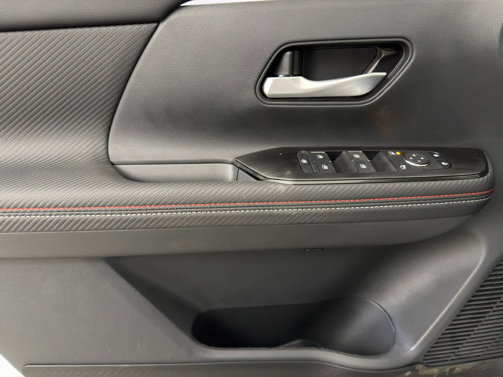 New 2026 Nissan Kicks SR w/ SR Premium Package image 22