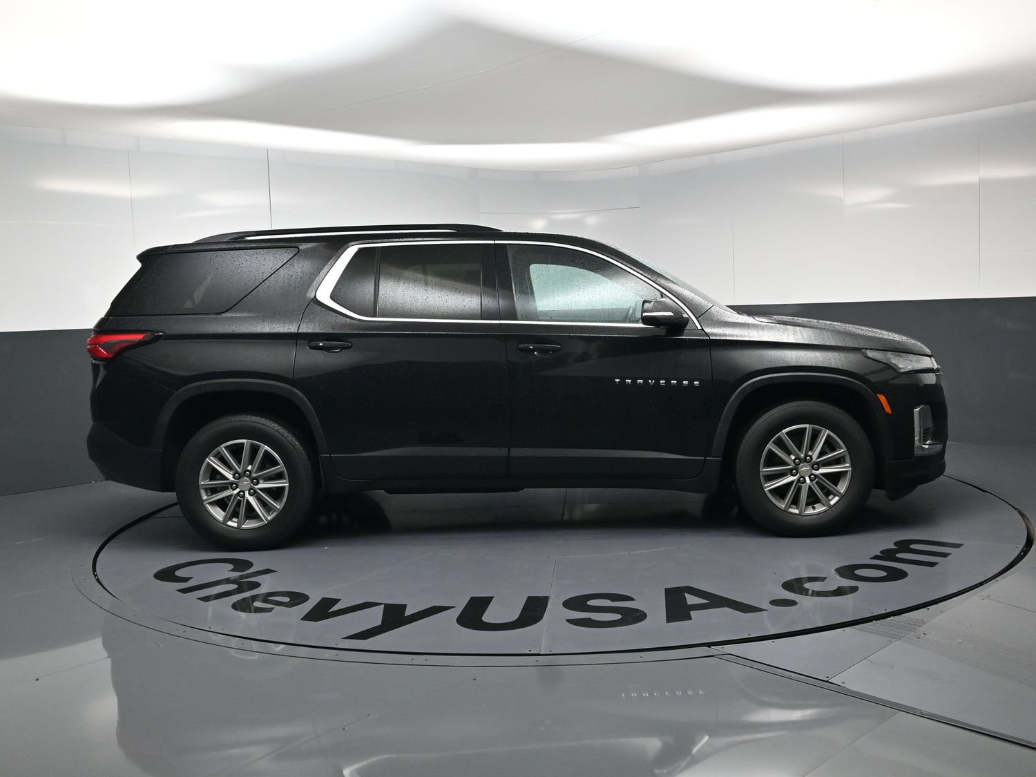 Used 2023 Chevrolet Traverse LT AWD/4WD image 10