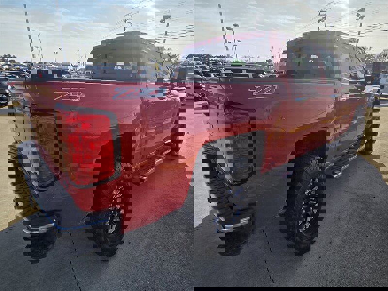 Used 2015 Chevrolet Silverado 1500 LTZ Z71 w/ LTZ Plus Package image 3