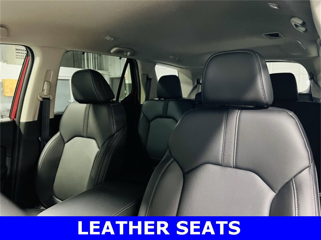 New 2025 Honda Pilot EX-L image 3