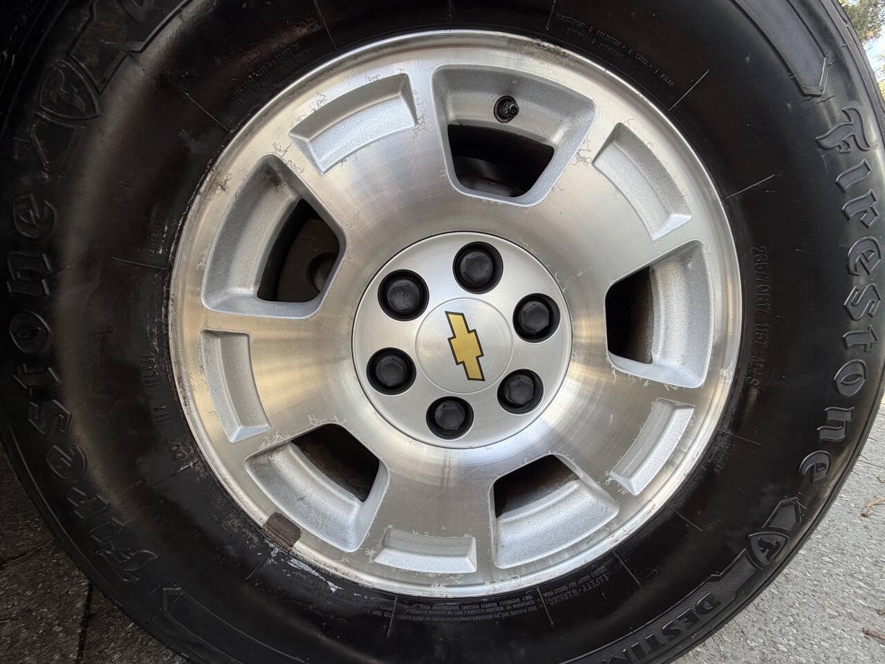 Used 2009 Chevrolet Suburban LS RWD image 16