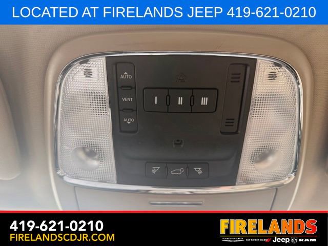 Used 2021 Jeep Grand Cherokee Limited AWD/4WD image 25